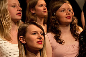 Chor und Orchester des Goethe-Gymnasiums unter Leitung von Astrid Demattia