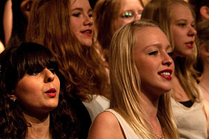 Chor und Orchester des Goethe-Gymnasiums unter Leitung von Astrid Demattia