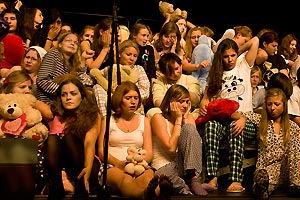 Chor und Orchester des Goethe-Gymnasiums unter Leitung von Astrid Demattia