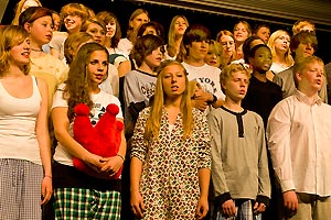 Chor und Orchester des Goethe-Gymnasiums unter Leitung von Astrid Demattia