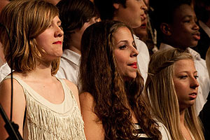 Chor und Orchester des Goethe-Gymnasiums unter Leitung von Astrid Demattia