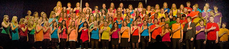 Chor und Orchester des Goethe-Gymnasiums unter Leitung von Astrid Demattia