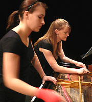 Chor und Orchester des Goethe-Gymnasiums unter Leitung von Astrid Demattia