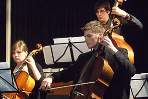 Konzert des Orchesters Goethe-Gymnasium unter Leitung von Astrid Demattia