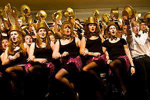 Chor und Orchester des Goethe-Gymnasiums unter Leitung von Astrid Demattia