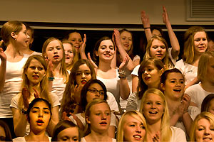 Chor und Orchester des Goethe-Gymnasiums unter Leitung von Astrid Demattia